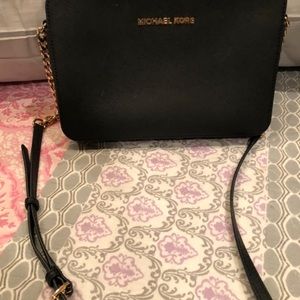 Crossbody purse